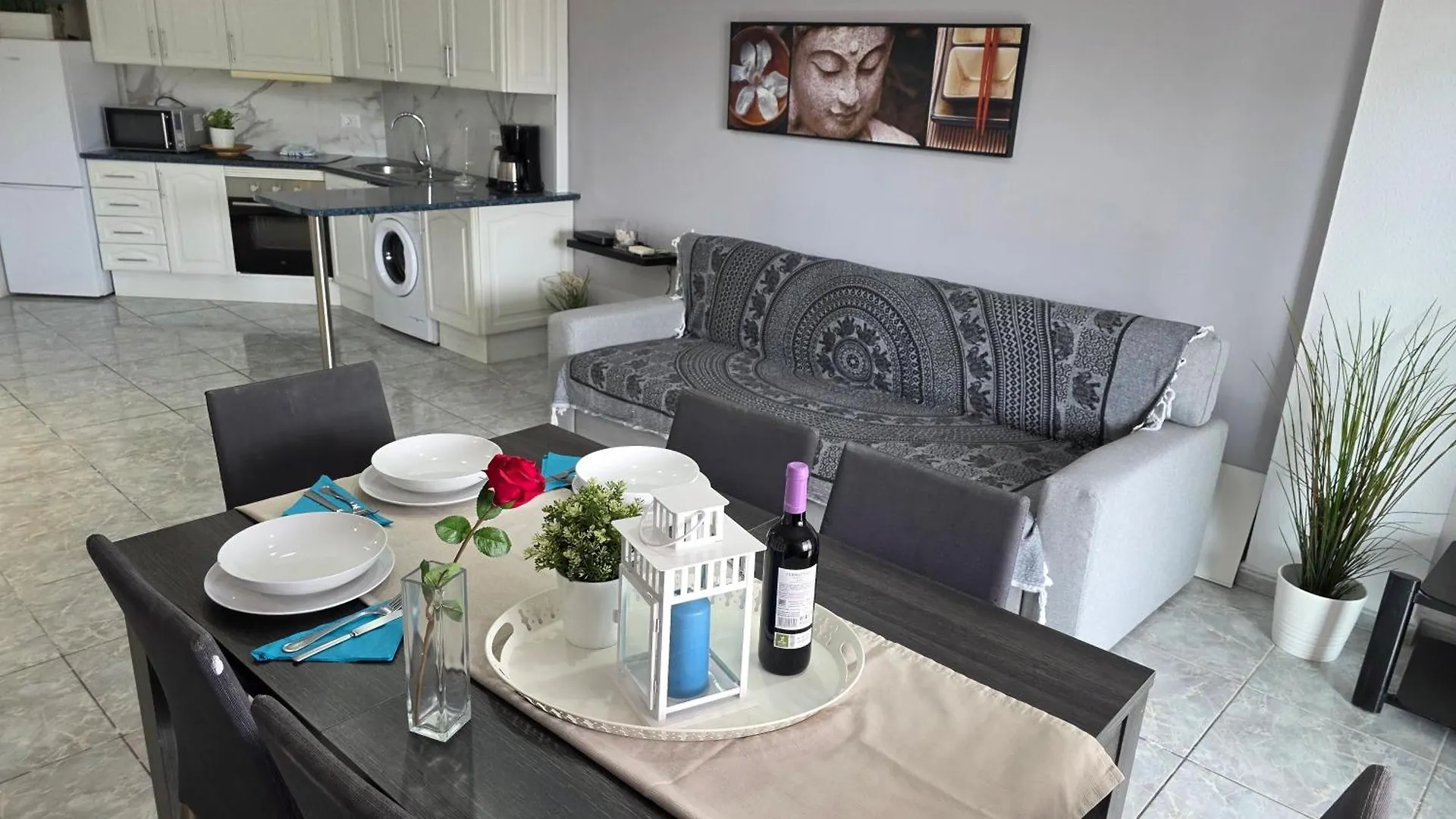San Marino With Heated Pool, Only 450 Meters To The Beach, Aircondition, Wifi Arona  0*, Arona (Tenerife) Španělsko