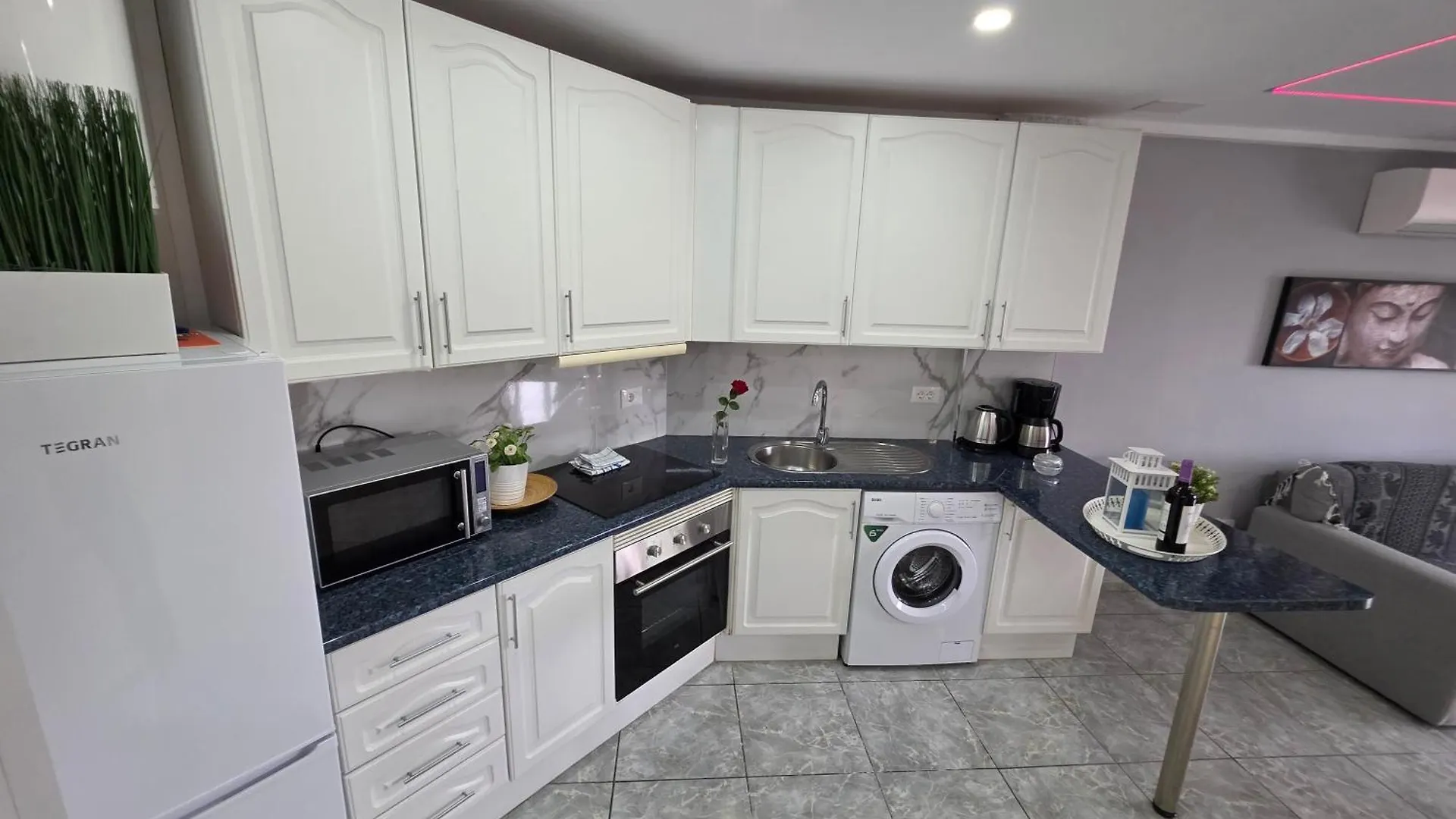 San Marino With Heated Pool, Only 450 Meters To The Beach, Aircondition, Wifi Arona  Apartmán
